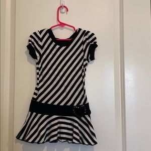🎀2/$8🎀 Cute short sleeve dress